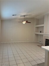 309 Lingering Ln in Henderson, NV - Building Photo - Building Photo