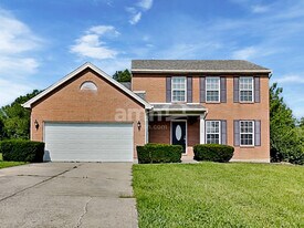 3300 Whispering Woods Dr in Amelia, OH - Building Photo