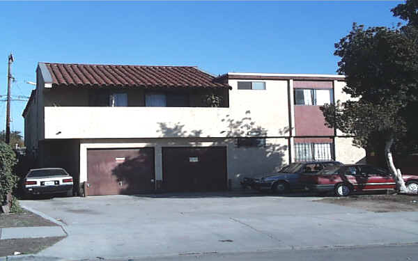 3863 Highland Ave in San Diego, CA - Building Photo - Building Photo