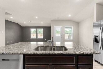 4906 Karen Grn Dr in Killeen, TX - Building Photo - Building Photo