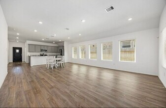 11222 Stirton Dr in Tomball, TX - Building Photo - Building Photo