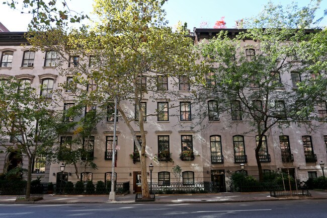 436 W 23rd St in New York, NY - Building Photo - Building Photo