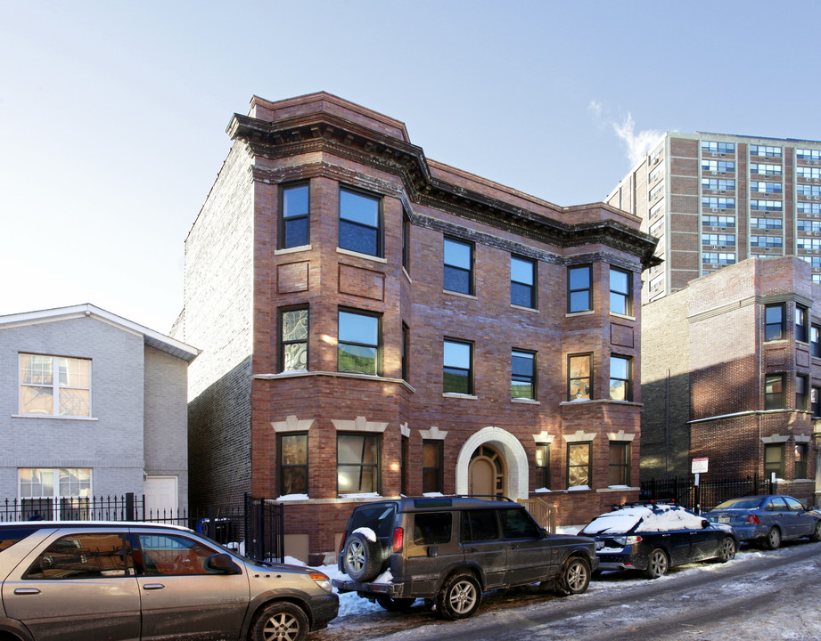 937 W Cullom Ave in Chicago, IL - Building Photo