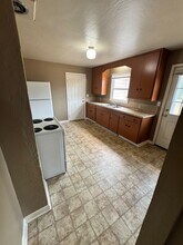 1060-1062 E Santiam St in Stayton, OR - Building Photo - Building Photo