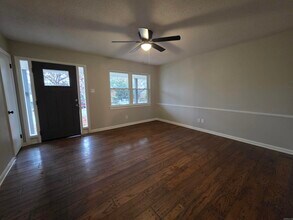 109 S Longfield Ave in North Little Rock, AR - Foto de edificio - Building Photo