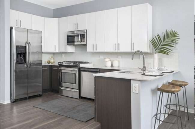 property at 779 W Adams St