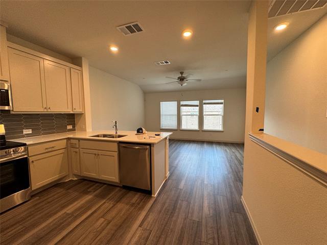 5121 Community St in Haltom City, TX - Building Photo - Building Photo
