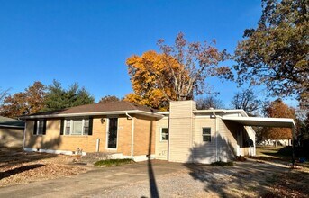414 Shady Ln in Sikeston, MO - Building Photo - Building Photo