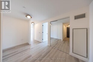 1635 Military Trail in Toronto, ON - Building Photo