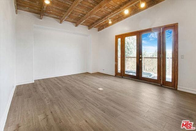 property at 960 N Tigertail Rd