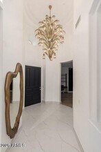 11312 E Greenway Rd in Scottsdale, AZ - Building Photo - Building Photo