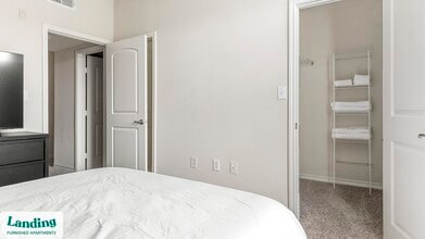 8989 West Rd, Unit 725 in Houston, TX - Building Photo - Building Photo