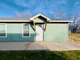 211 36th St in Lubbock, TX - Building Photo