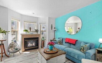 20800 72nd Ave W in Edmonds, WA - Building Photo