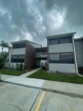 1400 Gandy Blvd N in St. Petersburg, FL - Foto de edificio - Building Photo