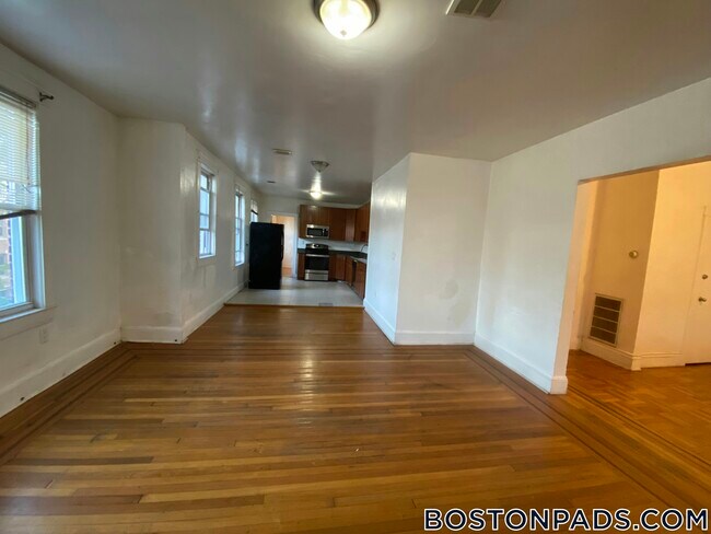 26 Schuyler St in Boston, MA - Building Photo - Building Photo
