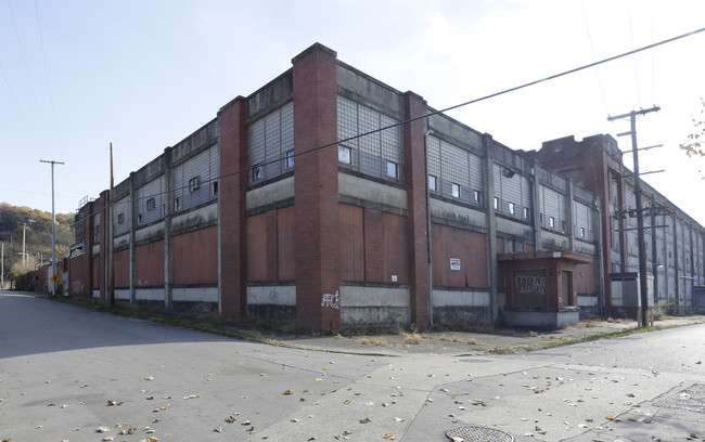 Standard Coosa Artist Lofts in Chattanooga, TN - Building Photo - Building Photo