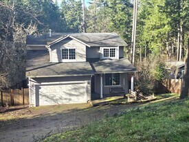 18117 Upland Dr SE in Yelm, WA - Building Photo