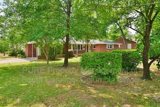 901 Indigo Ave in Cayce, SC - Building Photo - Building Photo