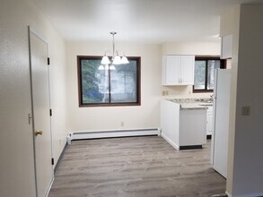 716 Sycamore St in Kenai, AK - Building Photo - Building Photo