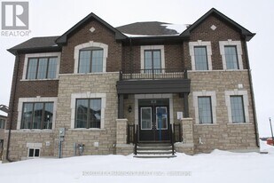 1371 Kerrydale Ave in Pickering, ON - Building Photo
