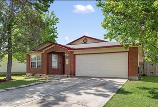 749 Blair Ave in Bastrop, TX - Building Photo - Building Photo