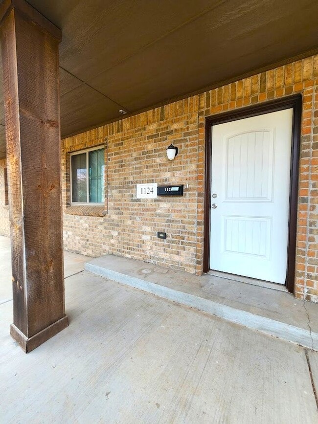 1120 E Campbell St in Edmond, OK - Building Photo - Building Photo