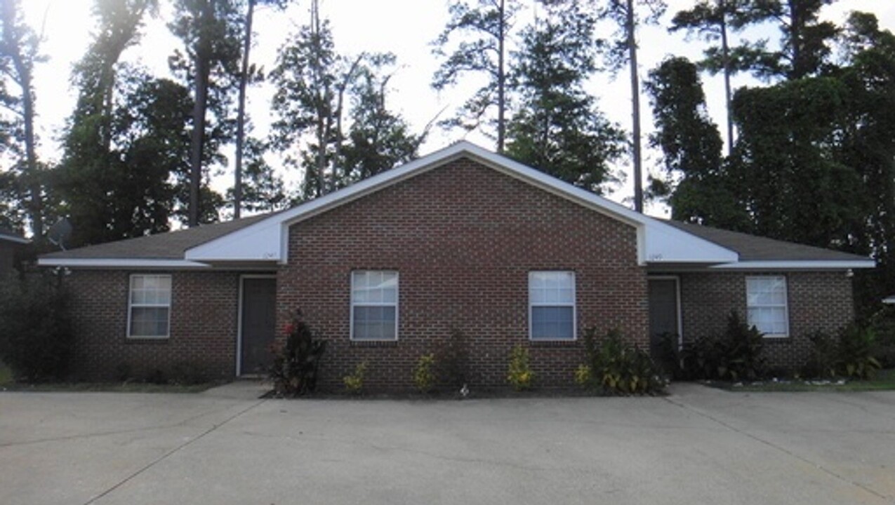 1287 Samantha Ct in Auburn, AL - Building Photo