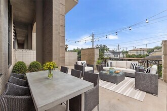 1005 S Shepherd Dr in Houston, TX - Building Photo - Building Photo