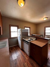 1148 36th St, Unit #1 in Des Moines, IA - Foto de edificio - Building Photo