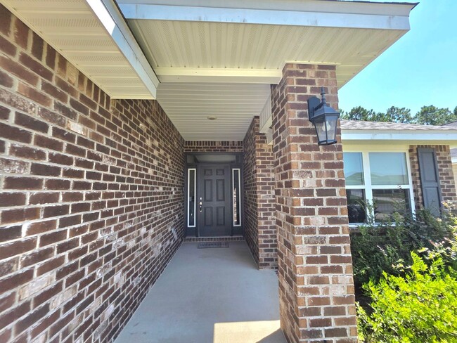 1813 Leigh Lp in Gonzalez, FL - Building Photo - Building Photo