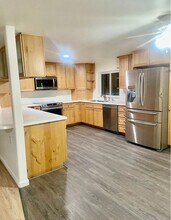 12625 Iris Way in Anchorage, AK - Building Photo - Building Photo