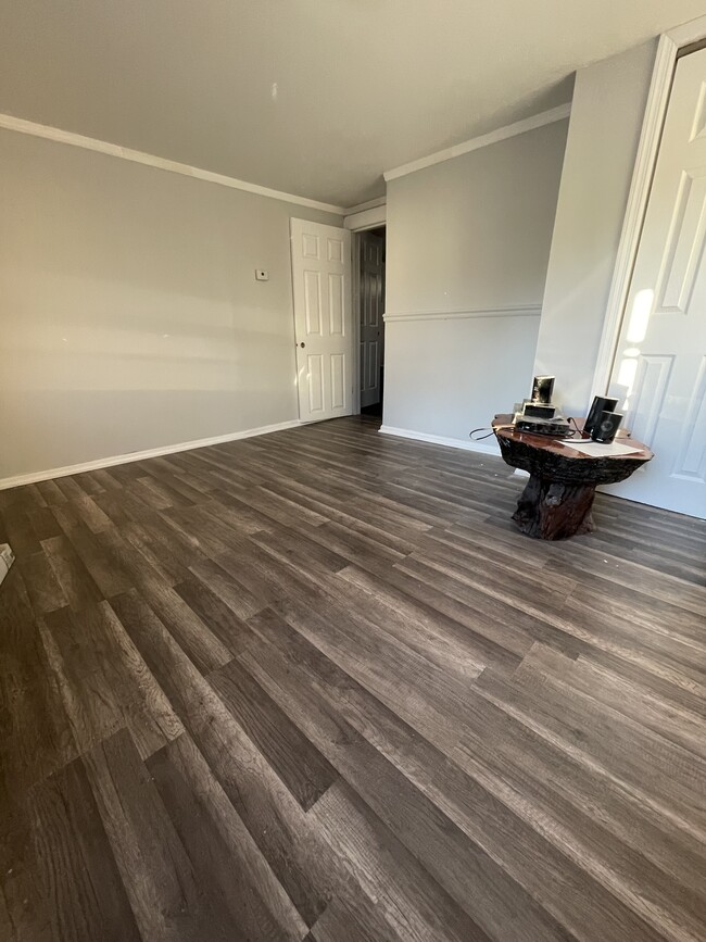 463 Stuyvesant Ave in Irvington, NJ - Building Photo - Building Photo