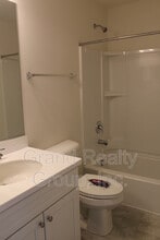 7106 Country Club Hills Dr in Fox Lake, IL - Building Photo - Building Photo