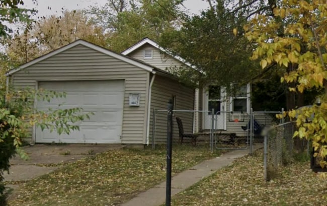 property at 2819 W Seibold St