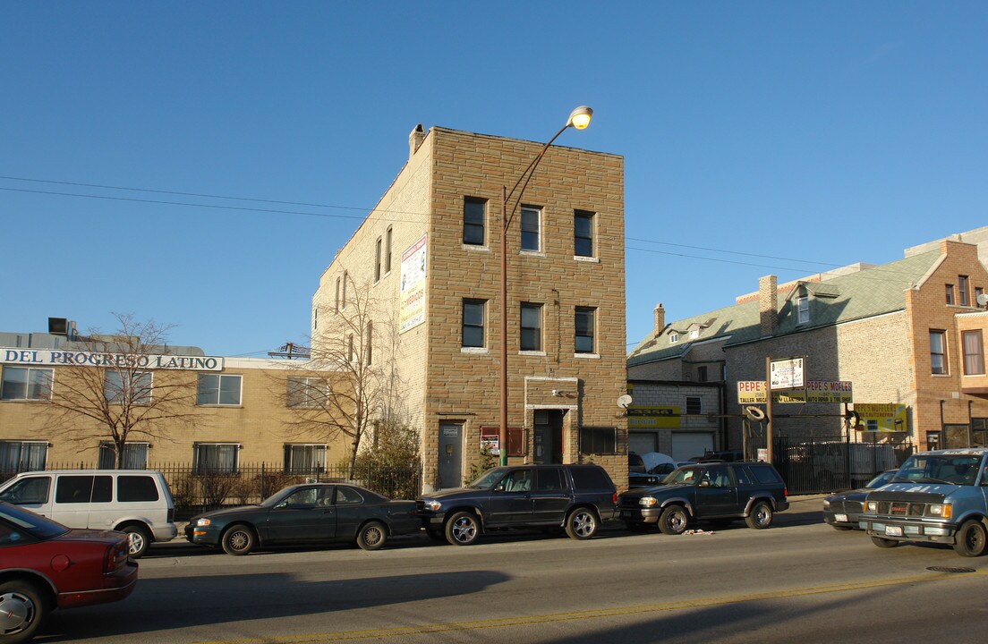 2564 S Blue Island Ave in Chicago, IL - Building Photo