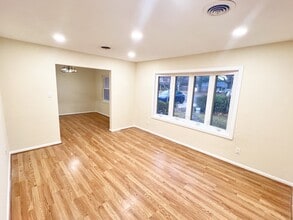 209 Green Springs Ct in Virginia Beach, VA - Building Photo - Building Photo