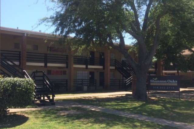 Shannon Oaks in Monroe, LA - Building Photo