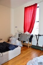 31-43-43 Steinway St in Queens, NY - Building Photo - Building Photo