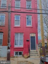 738 N 38th St in Philadelphia, PA - Building Photo