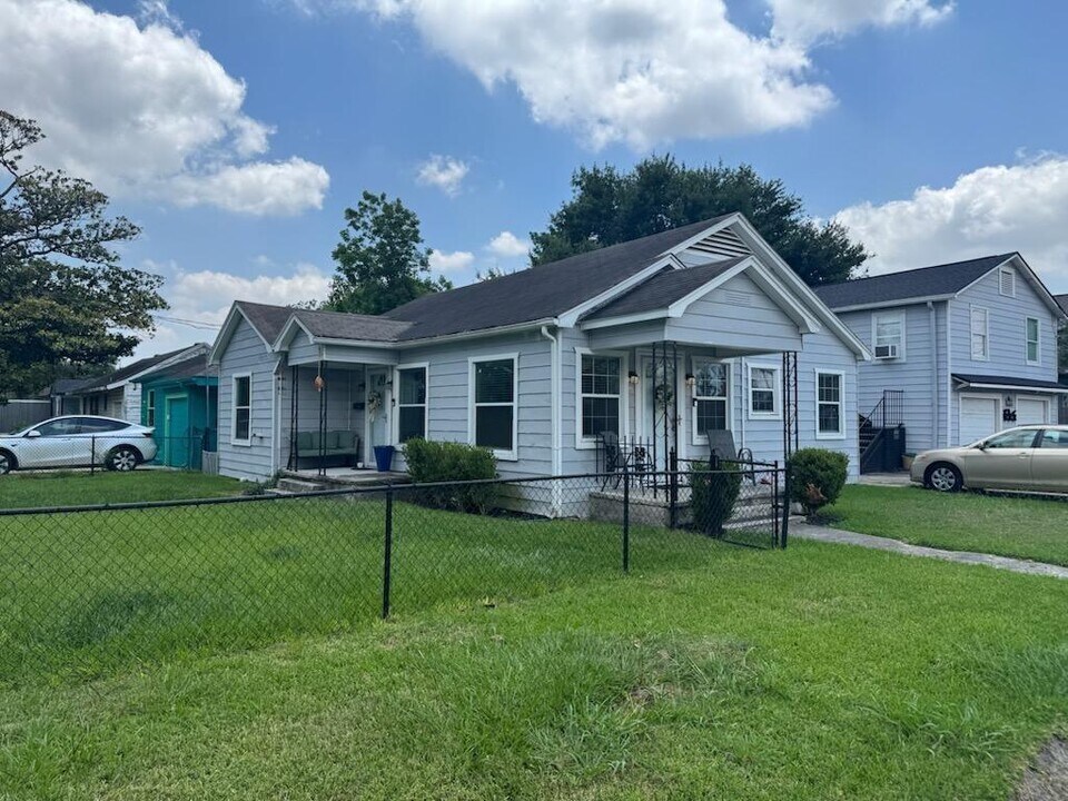 932 Walling St in Houston, TX - Building Photo