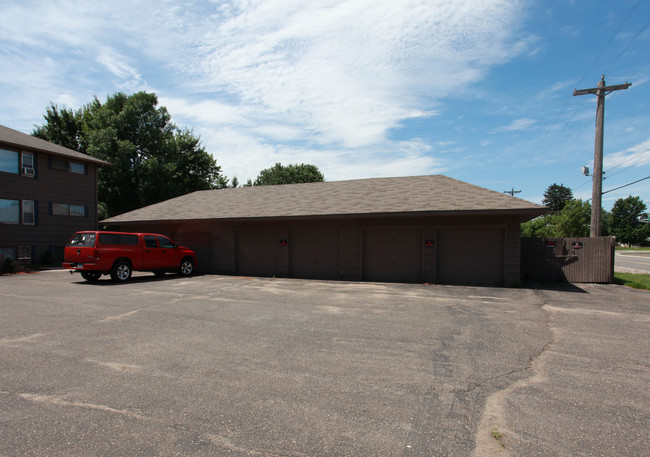 Townview Apartments in Hugo, MN - Building Photo - Building Photo