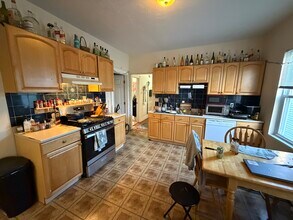 34 Darling St, Unit 3 in Boston, MA - Building Photo - Building Photo