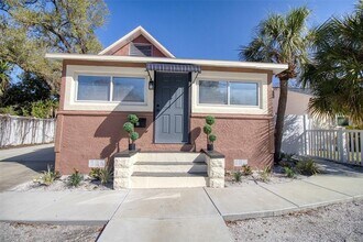 675 16th Ave S in St. Petersburg, FL - Building Photo - Building Photo