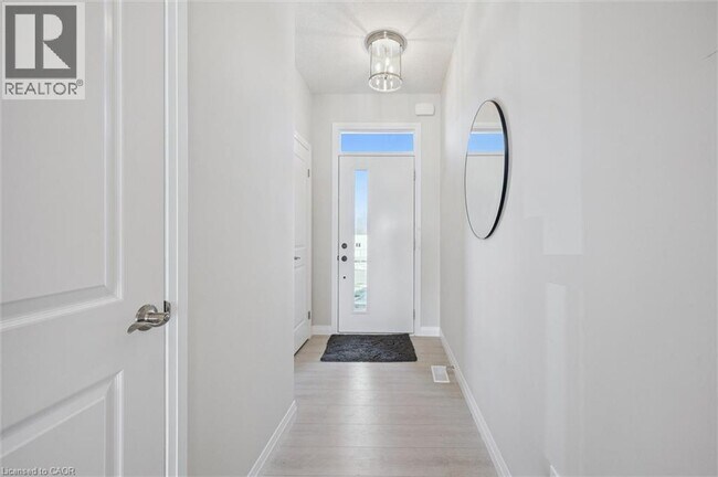 212 Green Gate Blvd in Cambridge, ON - Building Photo - Building Photo