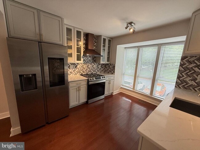7806 Whistling Pines Ct in Ellicott City, MD - Building Photo - Building Photo