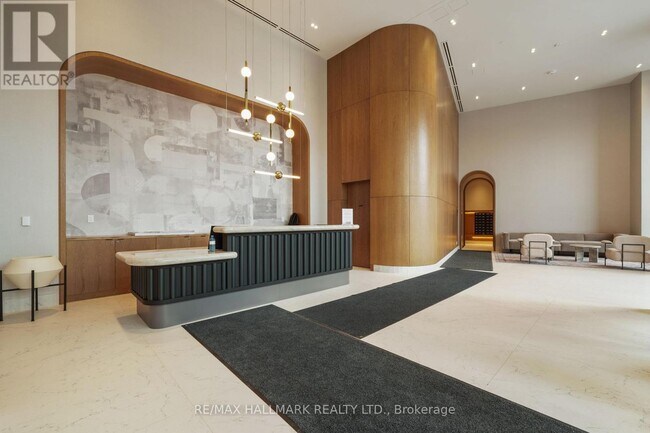 1185 Dupont St in Toronto, ON - Building Photo - Building Photo