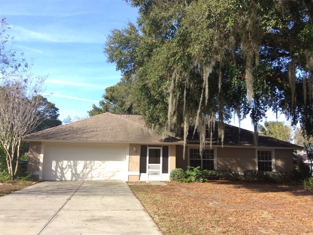 property at 1004 Lantana Dr