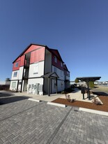Hardcastle Apartments in Woodburn, OR - Building Photo
