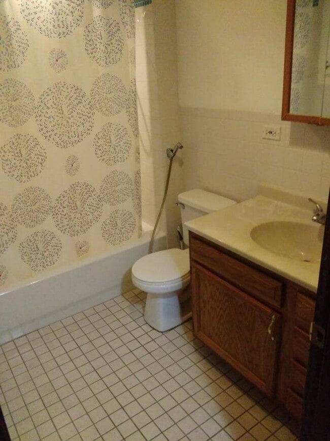 8351 W 87th St, Unit Hickory hills Condo in Hickory Hills, IL - Building Photo - Building Photo